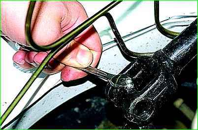 Смазка шарнирных соединений карданного вала