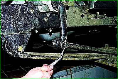 Заміна рульових тяг та шарнірів ГАЗ-2705