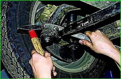 Заміна рульових тяг та шарнірів ГАЗ-2705