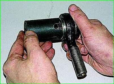 Заміна рульових тяг та шарнірів ГАЗ-2705