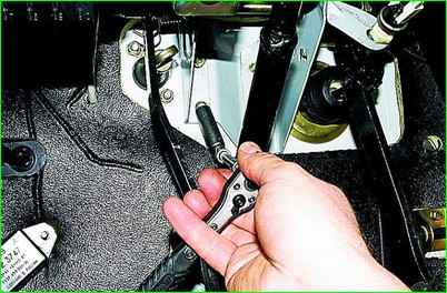 Extracción del conjunto de pedal