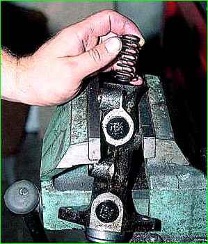 тежегіштердің бас цилиндрін бөлшектеу және құрастыру