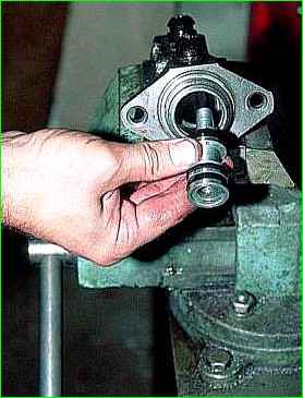 тежегіштердің бас цилиндрін бөлшектеу және құрастыру