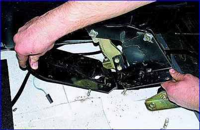 Разборка механизма стояночного тормоза