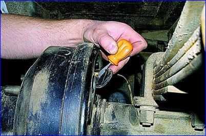 Регулировка привода стояночного тормоза