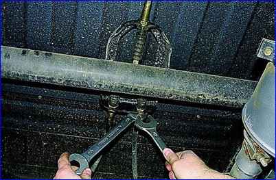 Регулировка привода стояночного тормоза