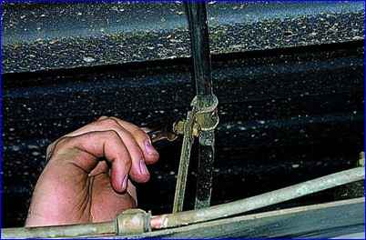 Разборка механизма стояночного тормоза