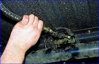 Разборка механизма стояночного тормоза