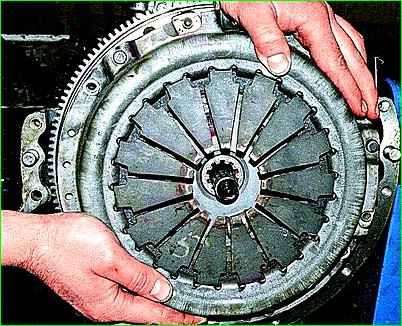 Extracción de los discos de embrague
