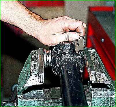 Сборка карданного шарнира