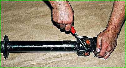 Разборка карданного шарнира