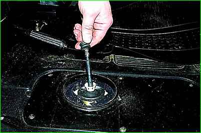 Снятие установка коробки передач ГАЗ-2705