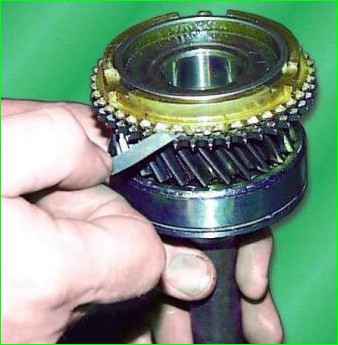 Огляд коробки передач ГАЗ-2705