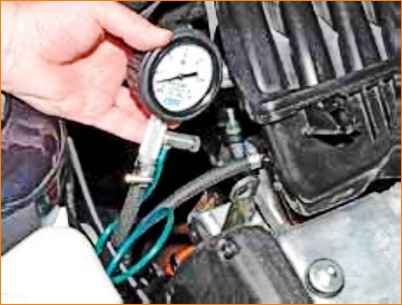 Überprüfen des Lada Granta-Kraftstoffdrucks