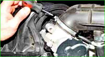 Снятие дроссельного узла