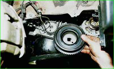Замена ремня ГРМ с натяжным роликом