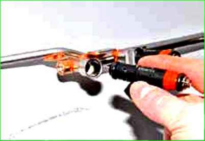 Снятие рампы и форсунок двигателя