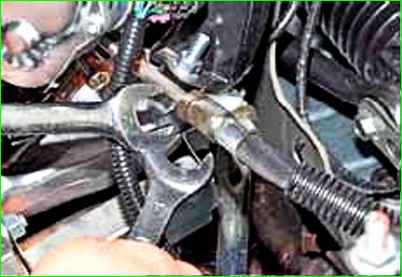 Снятие рампы и форсунок двигателя