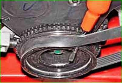 Заміна ременя генератора Лада Гранта