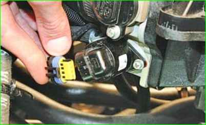 Как заменить регулятор холостого хода Лада Гранта 