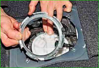 Как снять топливный модуль