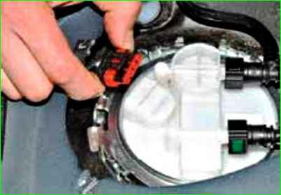 Как снять топливный модуль