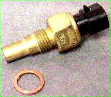 Замена датчика температуры охлаждающей жидкости