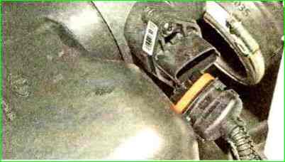 Снятие датчика массового расхода воздуха