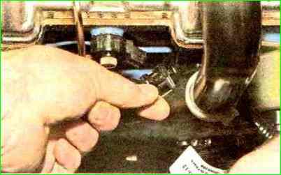 Замена датчика детонации