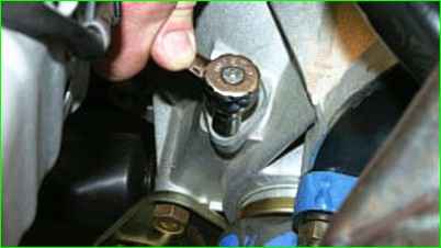 Проверка и замена датчика скорости Лада Гранта 