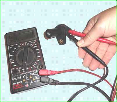 Перевірка та заміна датчика положення колінвала Лада Гранта