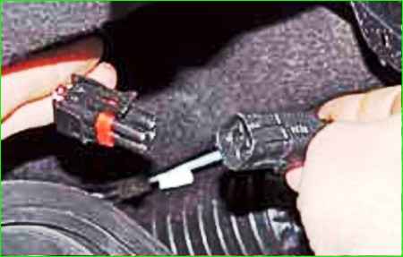 Проверка и замена датчиков кислорода Лада Гранта