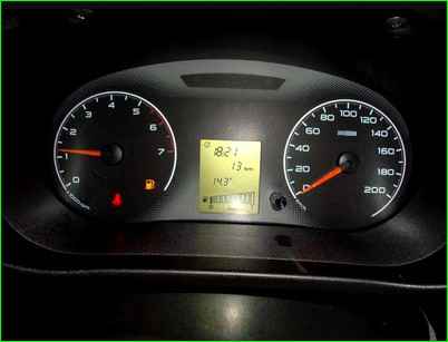 Снятие и установка щитка приборов