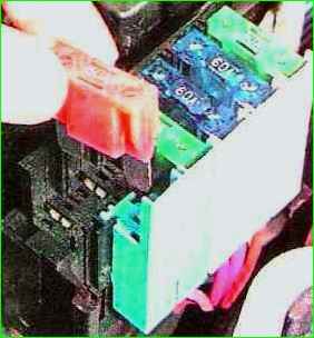 Замена предохранителей и реле Лада Гранта