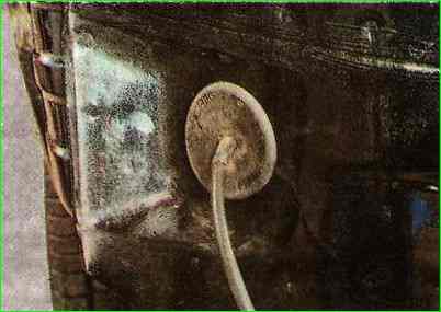 Снятие и установка заднего бампера