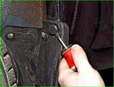 Снятие и установка заднего бампера