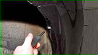 Снятие и установка заднего бампера