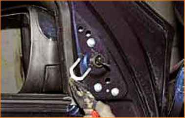 Снятие наружного зеркала заднего вида