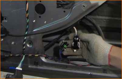 Снятие электростеклоподъемника передней двери