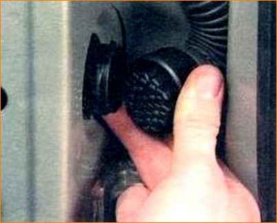 Снятие и установка передней двери