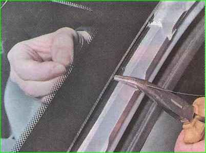 Как заменить ветровое стекло автомобиля Лада Гранта