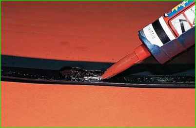 Как заменить ветровое стекло автомобиля Лада Гранта