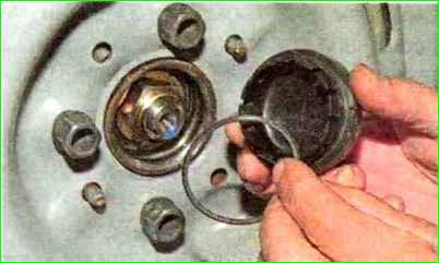 How to replace the front wheel bearing