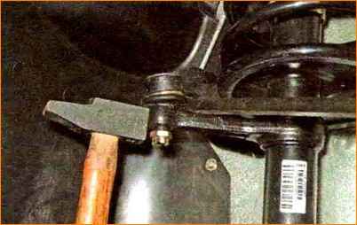 Замена передней стойки автомобиля Лада Калина