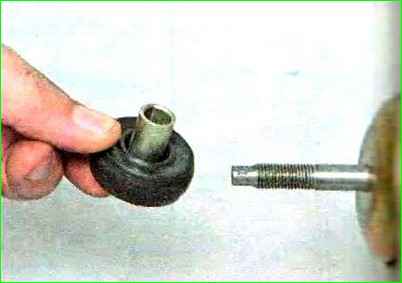 Замена заднего амортизатора