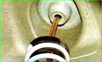 Замена заднего амортизатора