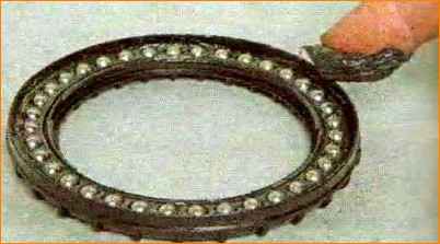 Замена передней стойки автомобиля Лада Калина