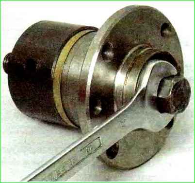 Как заменить подшипник заднего колеса Лада Гранта