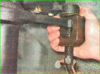 Замена наконечников рулевых тяг