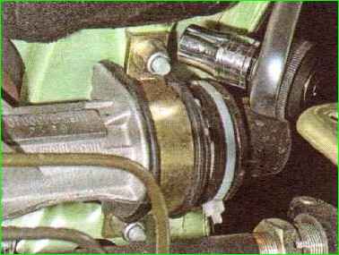 Замена чехла рулевого механизма Лада Гранта